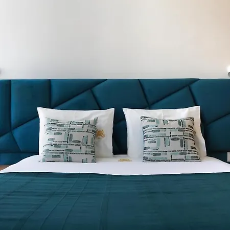 Fogadó Soldouro Train *