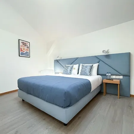 Soldouro Train Fogadó