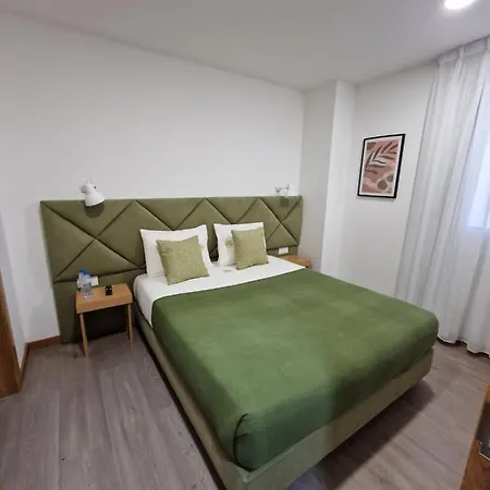 Fogadó Soldouro Train Aveiro